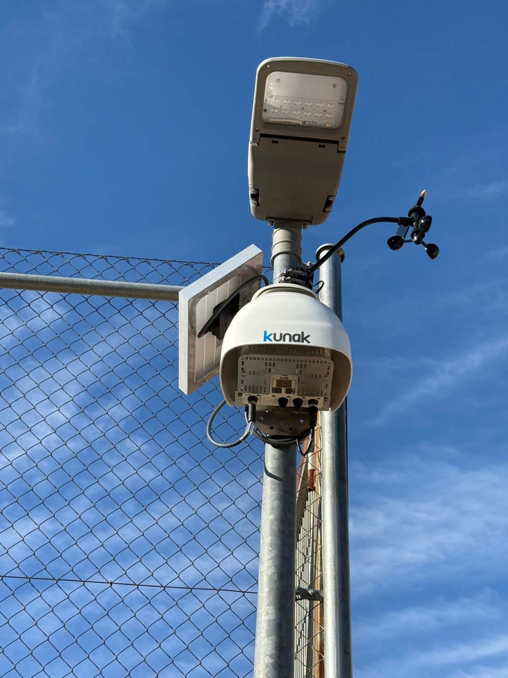 Quer cuenta ya con dos estaciones de control de la calidad del aire